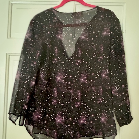 Philosophy Galaxy Sheer Woman’s Top - Picture 4 of 9